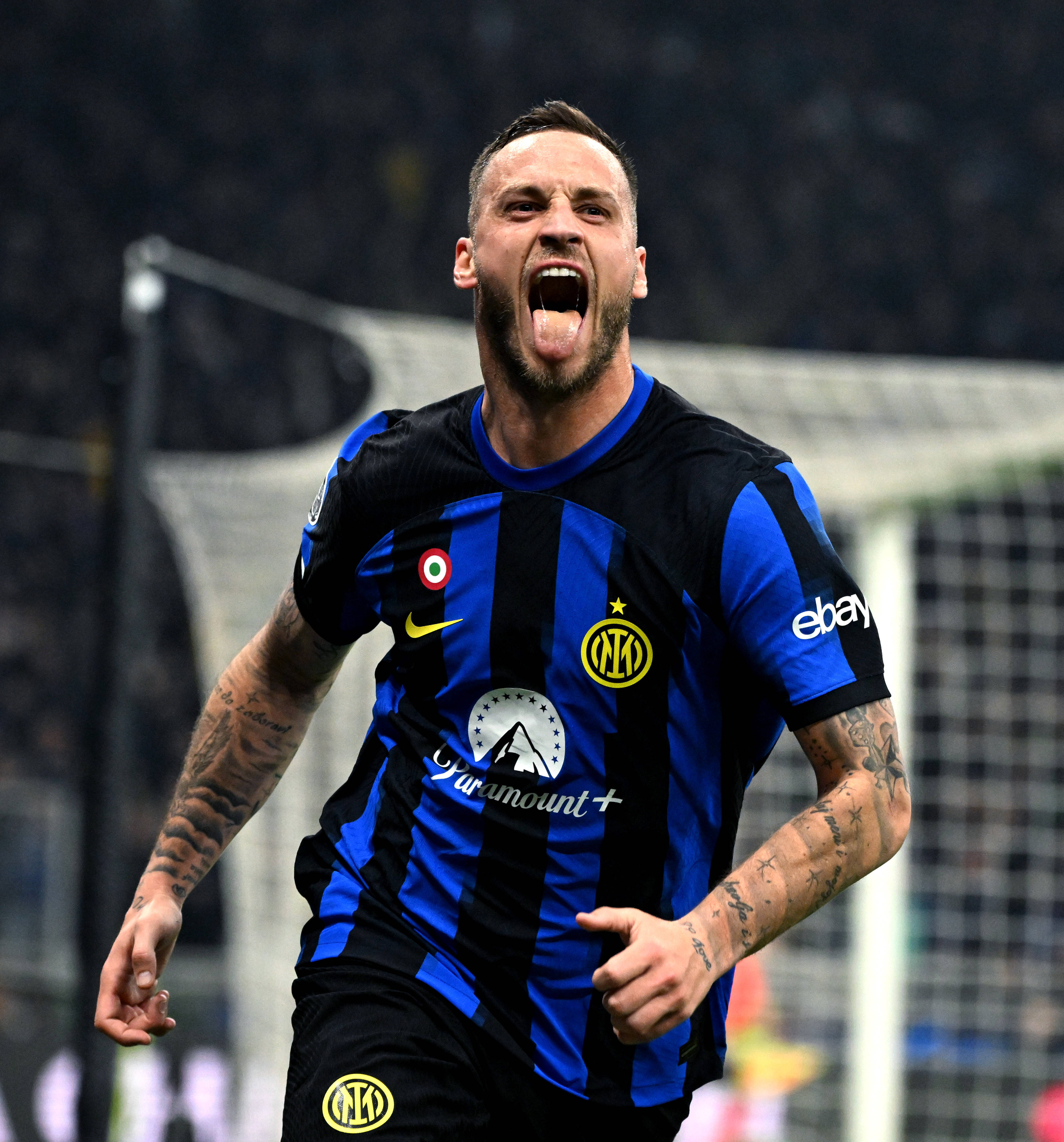 不抢镜，却不可替代（低调不喧哗，却无可替代）