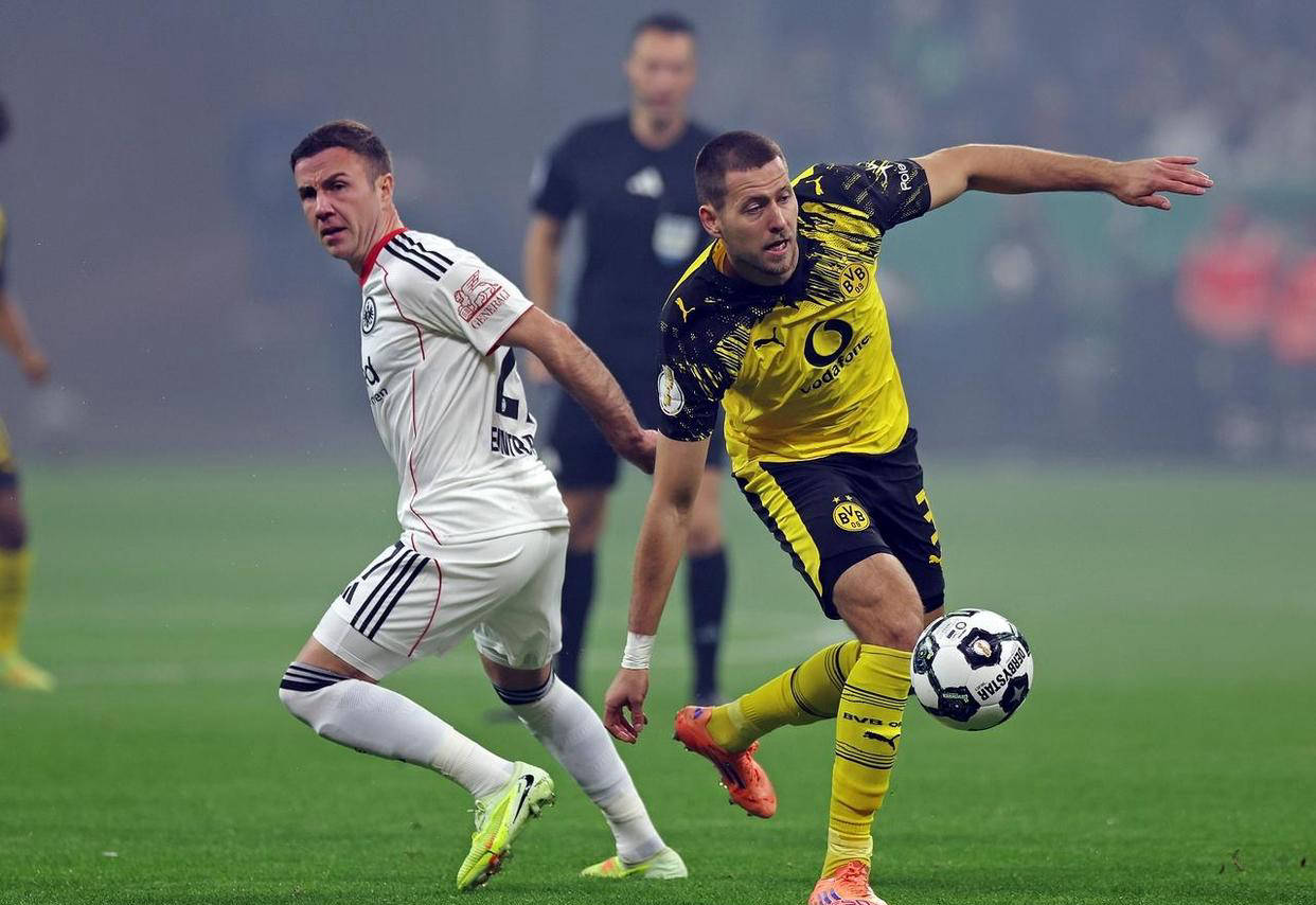 哈萨克斯坦足球超级联赛：13座城市的14支球队（哈萨克斯坦足球顶级联赛：13城汇集14支球队）