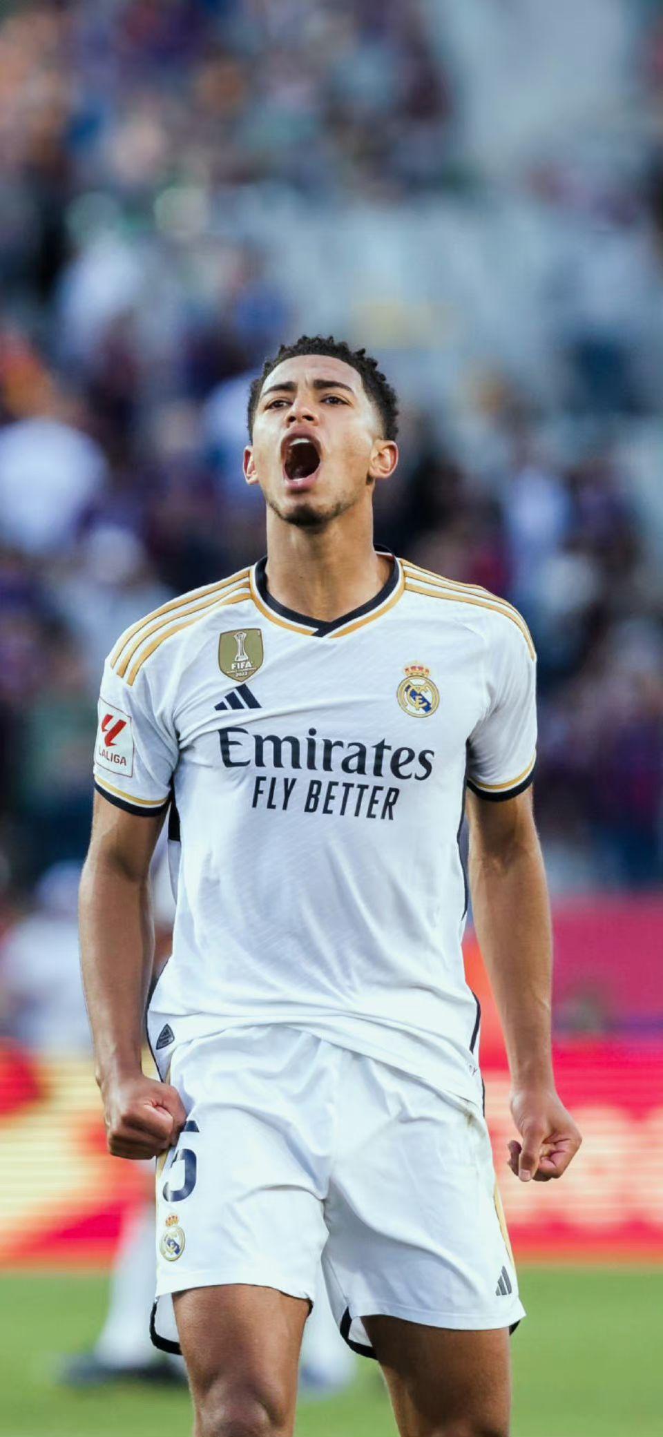 2025巴甲37轮：内马尔戴帽射鹦鹉，红黑提前加冕双冠王（2025巴甲第37轮：内马尔上演帽子戏法击退鹦鹉，红黑军团提前问鼎双冠）