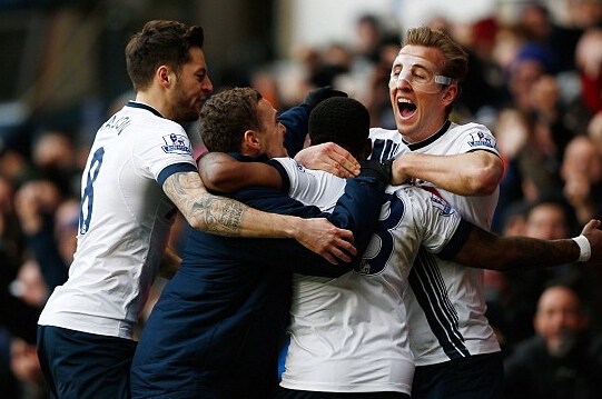 官方：库拉索主帅艾德沃卡特因家事暂离球队，由助教率队迎战牙买加（库拉索官宣：主帅艾德沃卡特因家事暂时离队，助教将带队战牙买加）