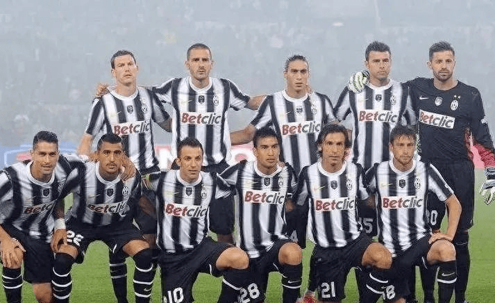 大卫-路易斯：最大遗憾是没和巴黎拿欧冠；恩里克是我的榜样（大卫-路易斯：最遗憾未能随巴黎夺欧冠，恩里克是我榜样）