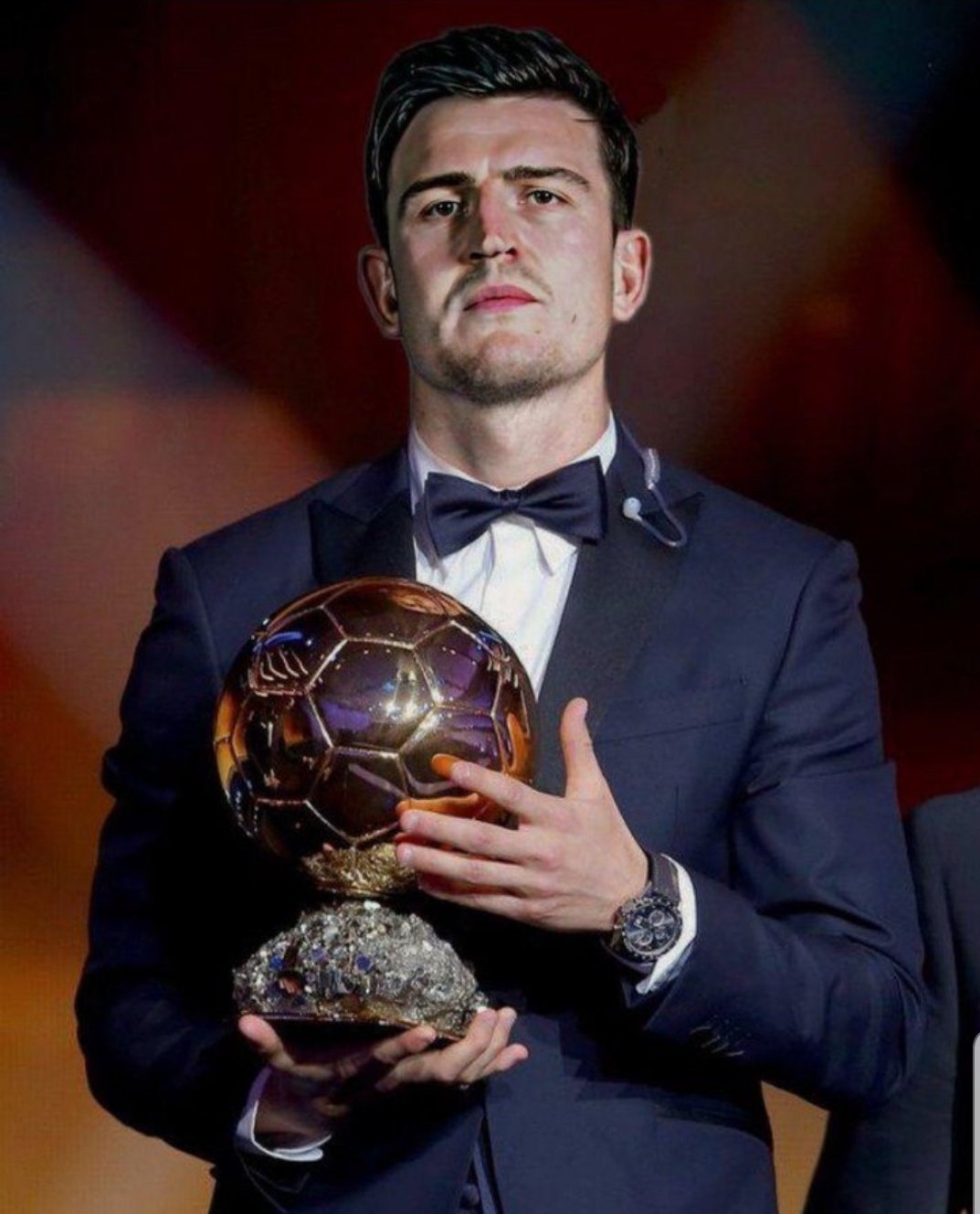 珀斯主帅：我是球队的昆汀·塔伦蒂诺，足球会占据我全部生活（珀斯主帅自称球队的塔伦蒂诺：足球占据了我的全部生活）