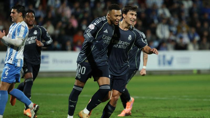 Shams：活塞&老鹰&猛龙预计将在交易中追逐浓眉（Shams：活塞、老鹰、猛龙或将在交易中竞逐浓眉）