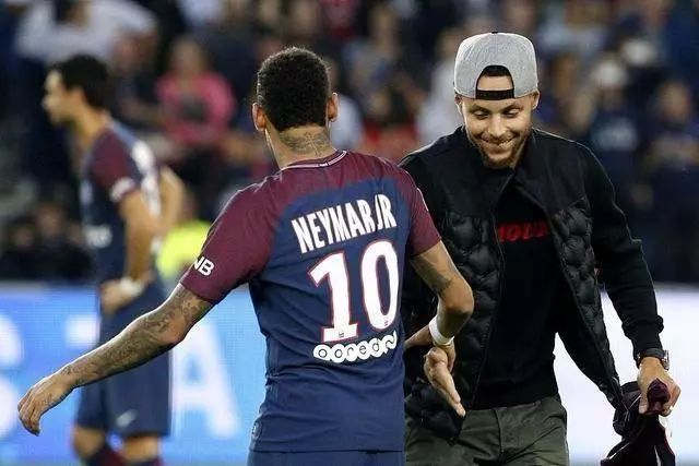 马尔基西奥质疑伊尔迪兹被换下：我绝不会把他换下，他太重要（马尔基西奥质疑换下伊尔迪兹：他太关键，我绝不会这么做）